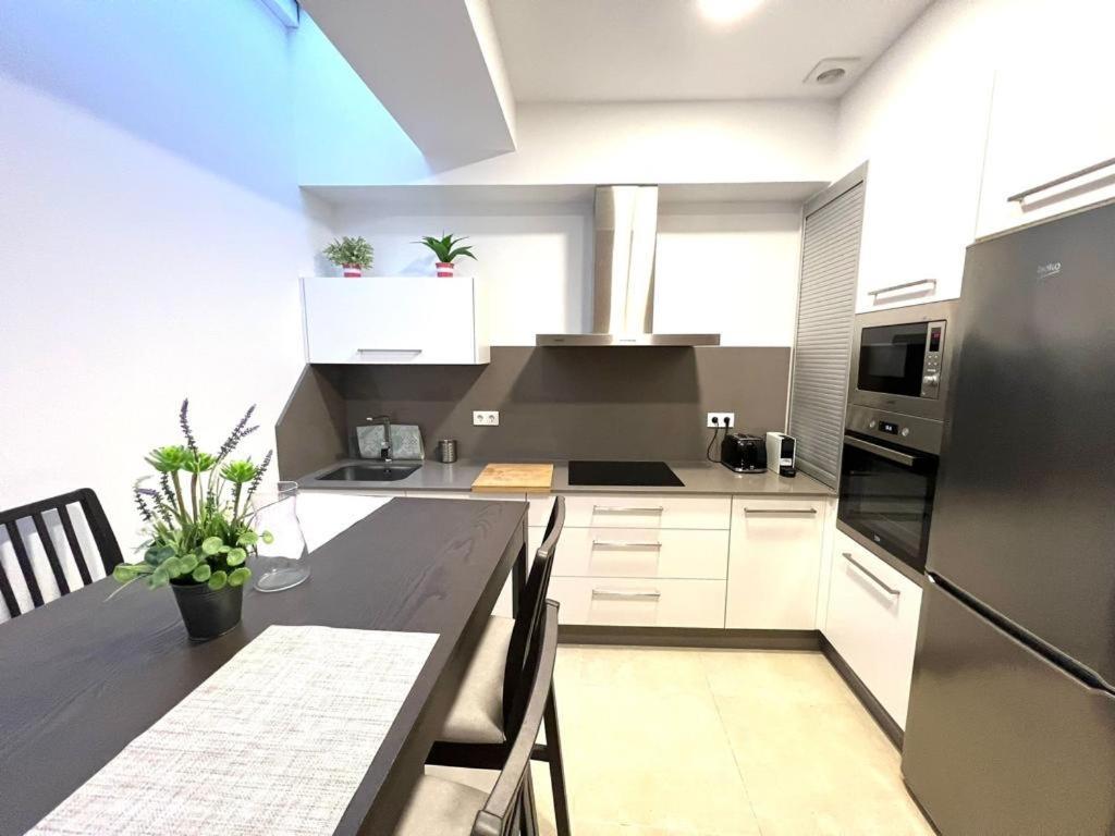 Casa Cousino Zona Monumental Villa Понтеведра Екстериор снимка